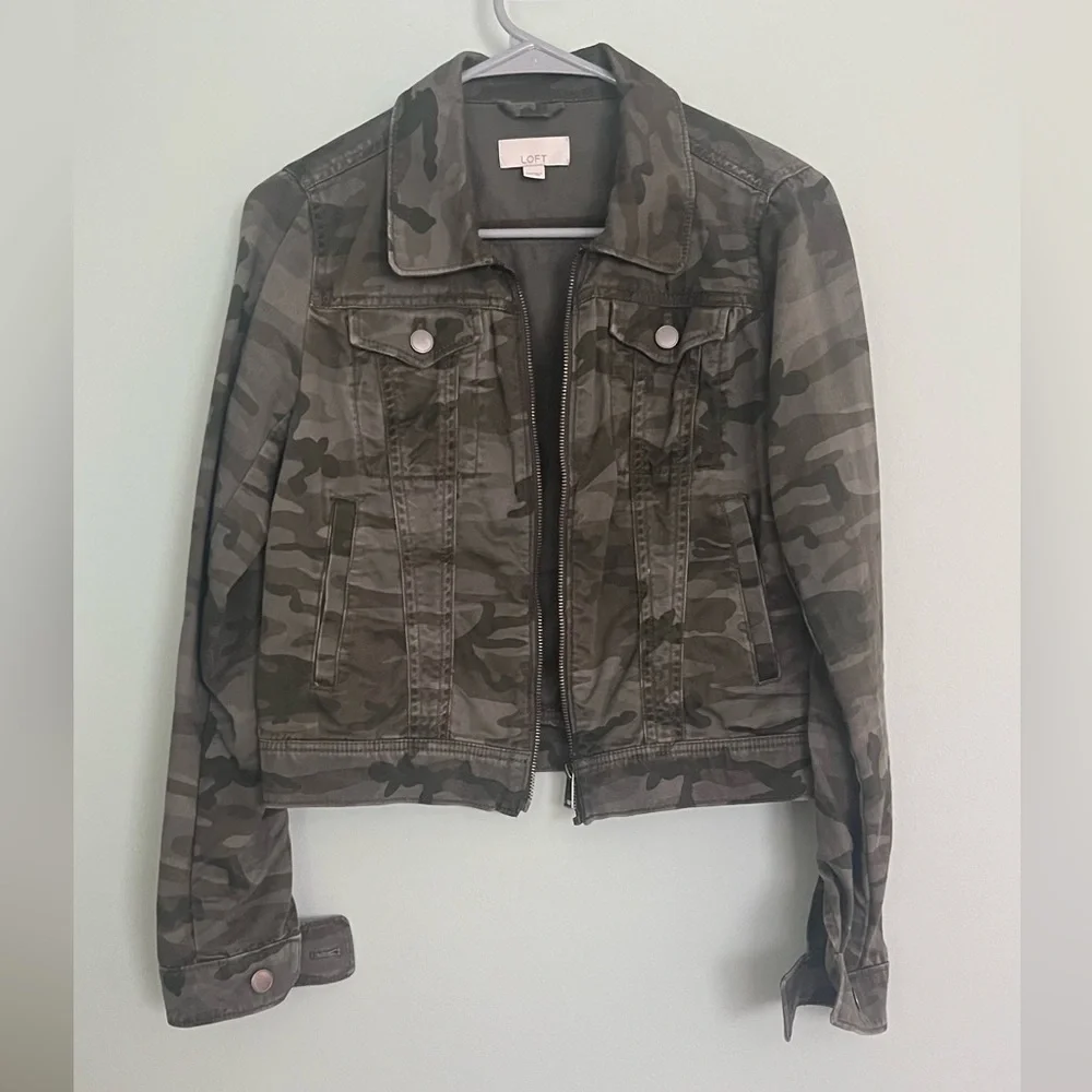 LOFT Jacket - Picture 1 of 1